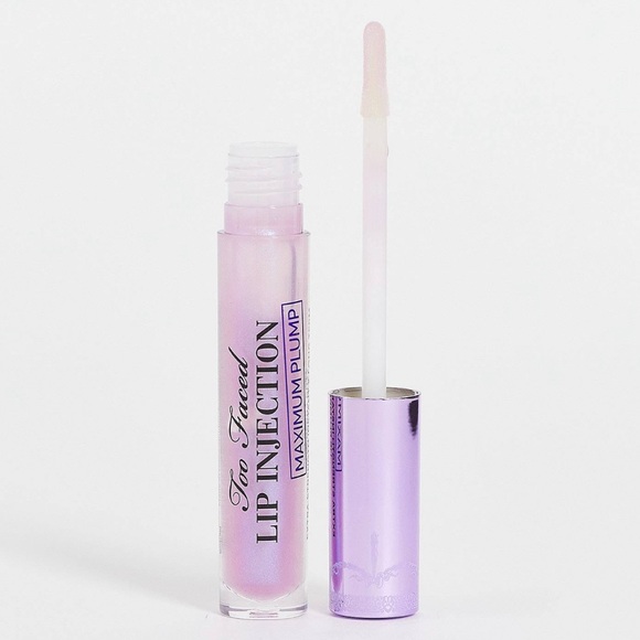 Too Faced Lip Injection Maximum Plump - Blueberry Buzz - Picture 5 of 10
